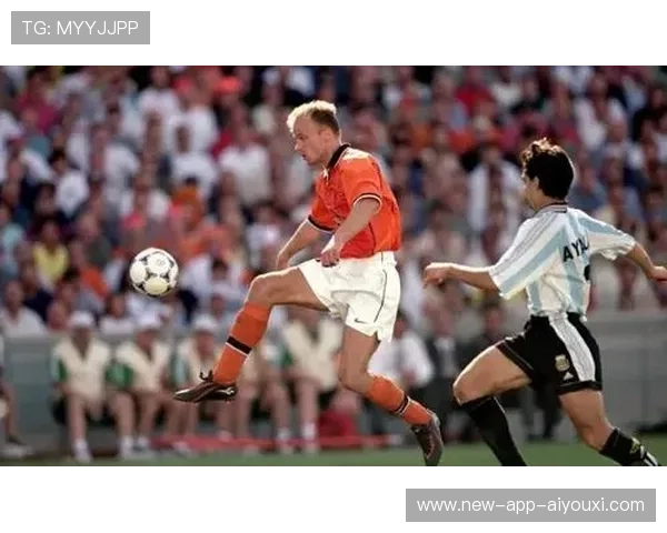 塞尔塔外脚背弧线球入网成高光——球迷无法忘怀的经典瞬间